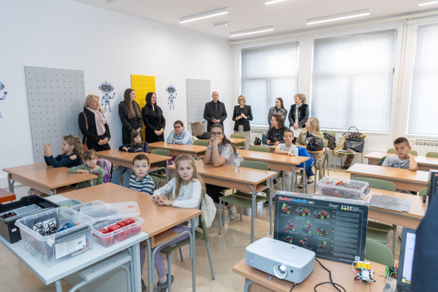 Proljetna škola robotike u Ličko-senjskoj županij